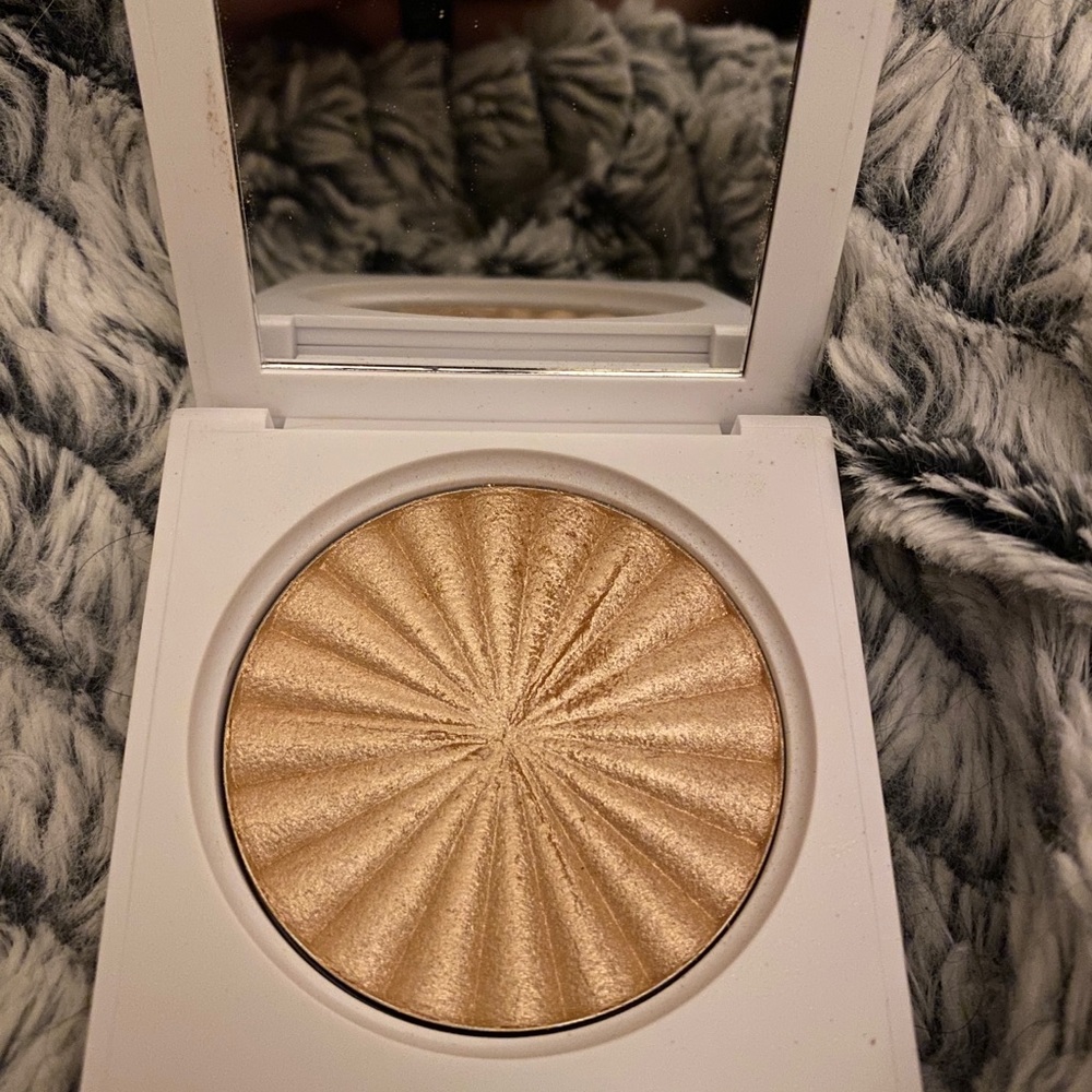 OFRA Rodeo Drive Highlighter - Picture 2 of 2